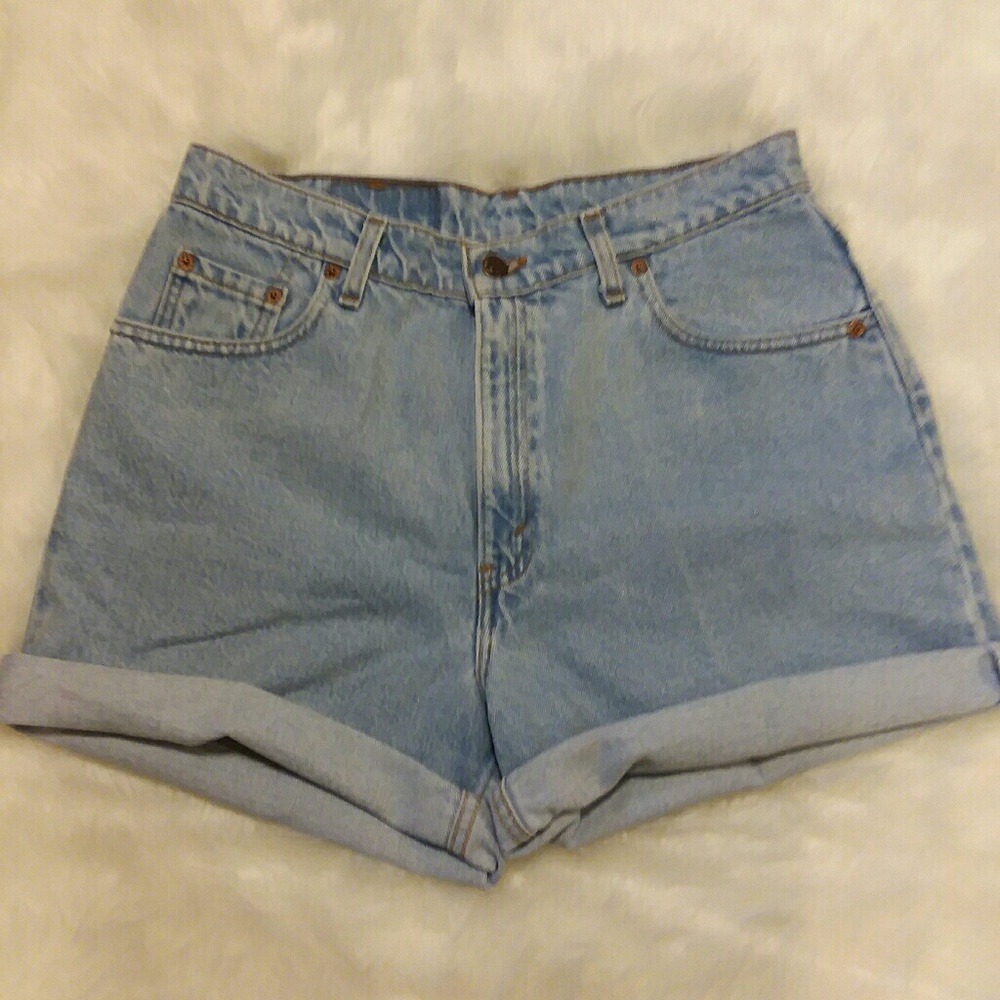 Levi's high rise shorts